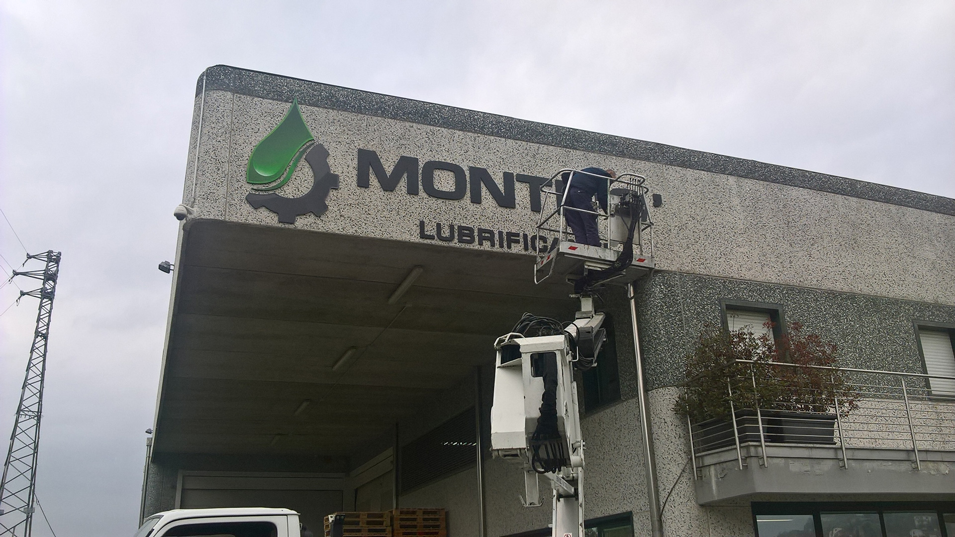 Insegne Led Montipo Pvc Sericart2